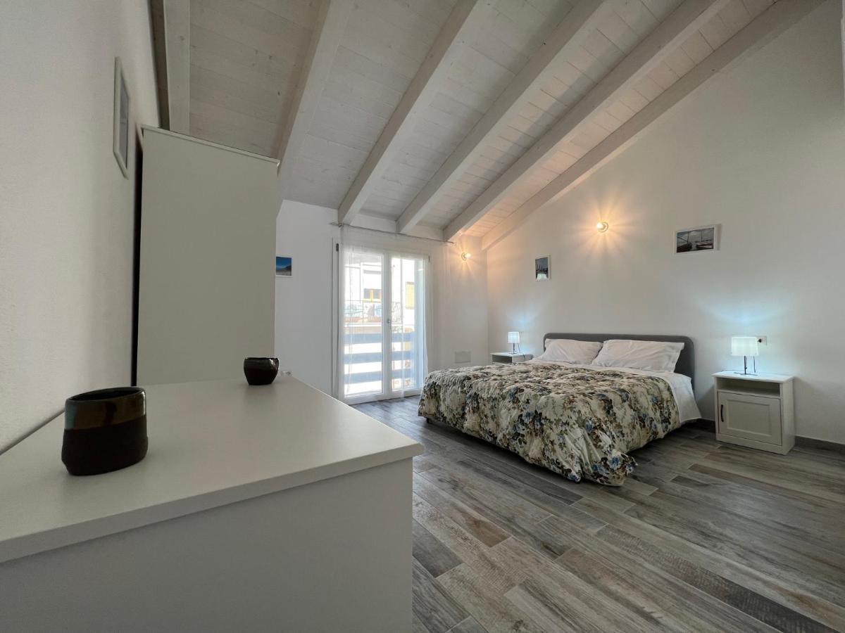 Casa Sylvia Appartement SantʼAntìoco Buitenkant foto