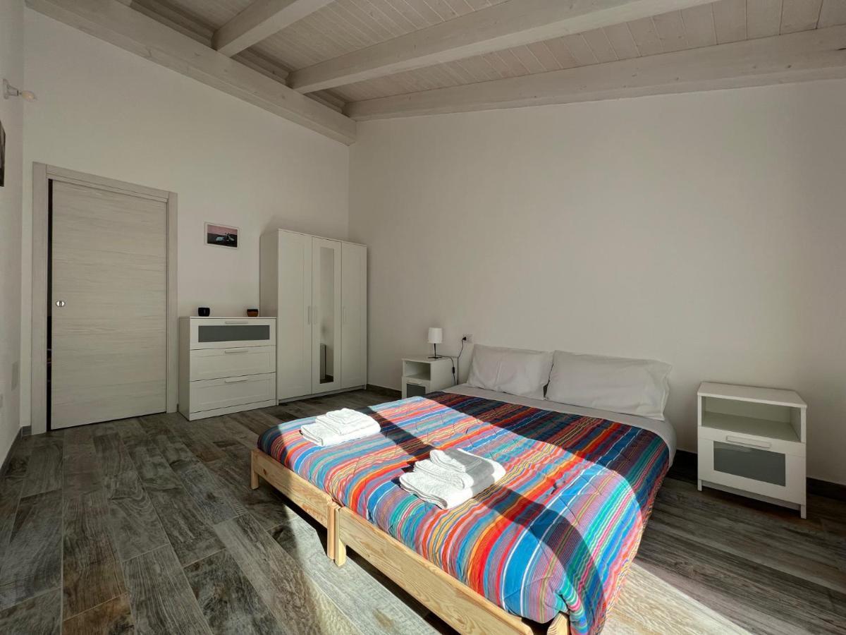 Casa Sylvia Appartement SantʼAntìoco Buitenkant foto